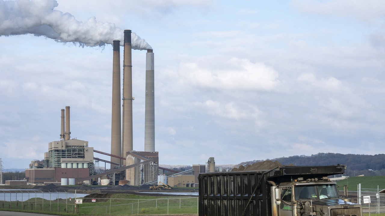 Duke Energy to Revisit Coal Plans If Trump Axes Pollution Rules